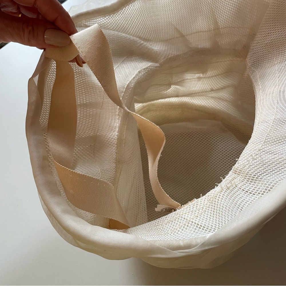 Sweet Vintage Cream Bucket Hat with Bow Accent, 1960s - Picture 7 of 8